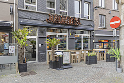 Aalst - Trendy cocktail bar over te nemen