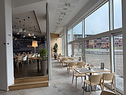 Vlaams-Brabant - Brasserie - restaurant met feestzaal ten noorden van Brussel