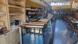 Wilrijk - Over te nemen - Tearoom / broodjeszaak / ev. Resto