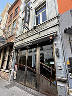 Antwerpen - Bekend café/cocktailbar op toplocatie historisch centrum