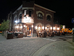 Roosdaal - Café-Resto (Italiaanse gerechten)