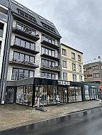 Oostende-Bredene - Vennootschap met 3 handelspanden