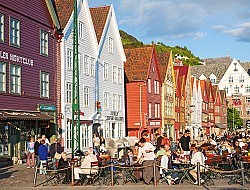 Aalst - Projectgrond (vroegere feestzaal met woonst en parking)