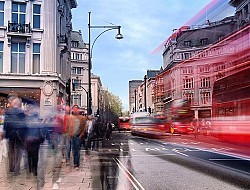 Kuurne - Discreet aangeboden vastgoedsite met commerciële en recreatieve mogelijkheden